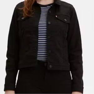 Black Levi’s jean jacket